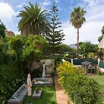 House With Cozy Garden Bbq And Free Parking Ferienhaus