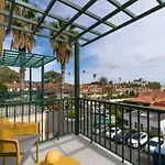 House With Cozy Garden Bbq And Free Parking Ferienhaus *