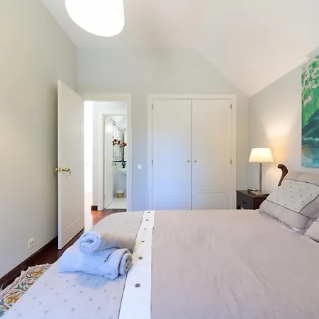 House With Cozy Garden Bbq And Free Parking Holiday home