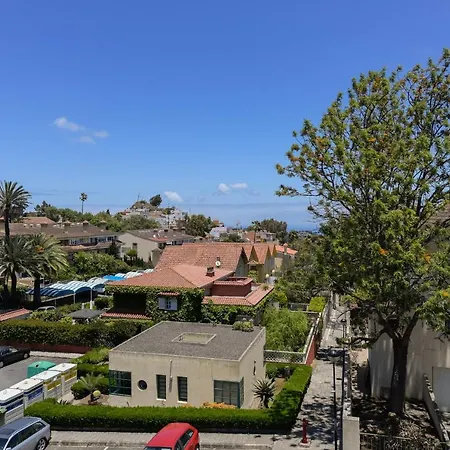 Holiday home House With Cozy Garden Bbq And Free Parking