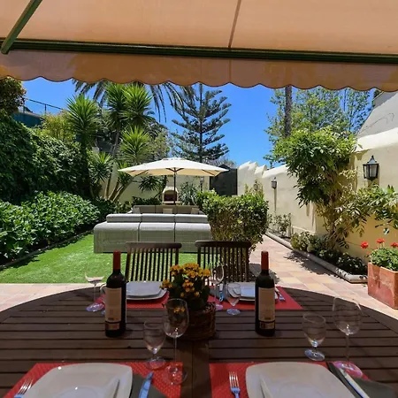 House With Cozy Garden Bbq And Free Parking Holiday home *