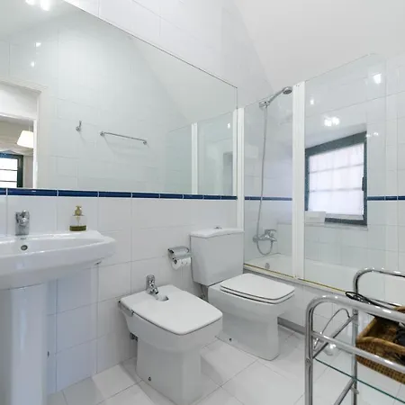 Holiday home House With Cozy Garden Bbq And Free Parking *